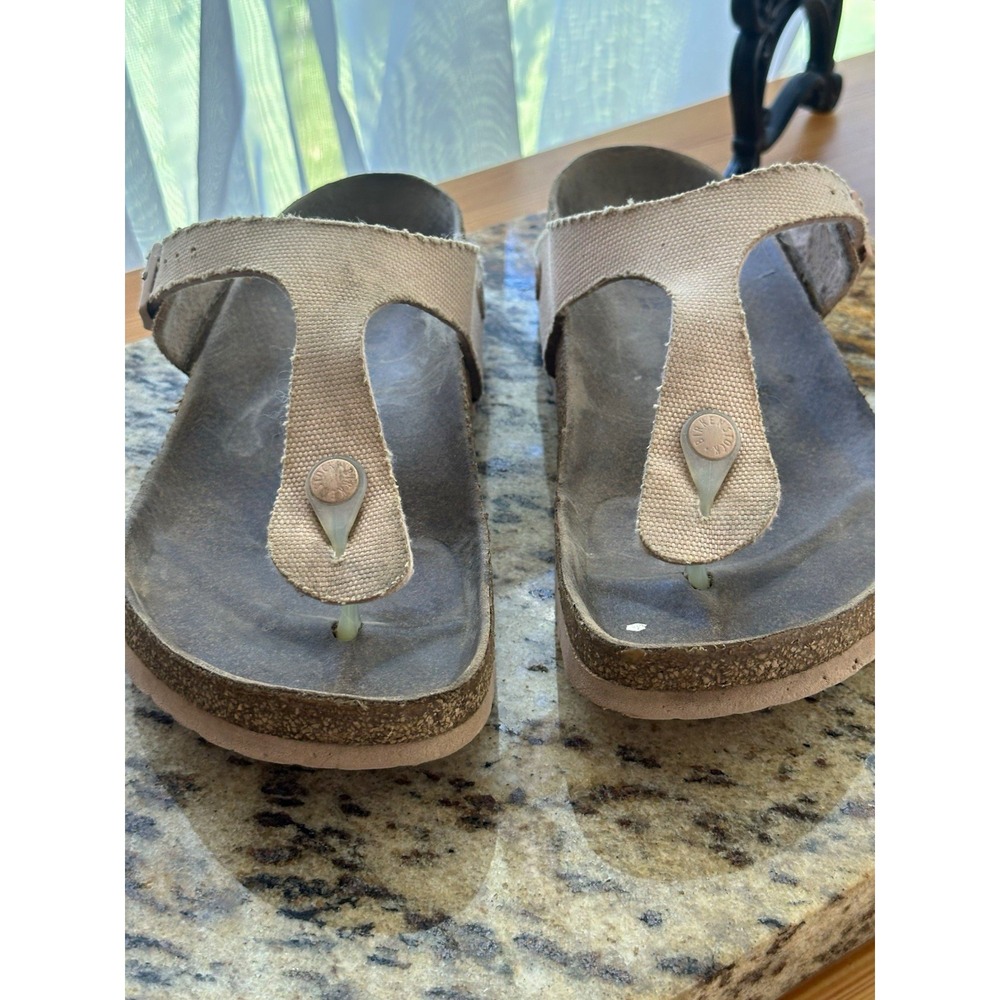 Birkenstock Beige Thong Sandals Buckle Adjustable Strap EU 39 (US 8)